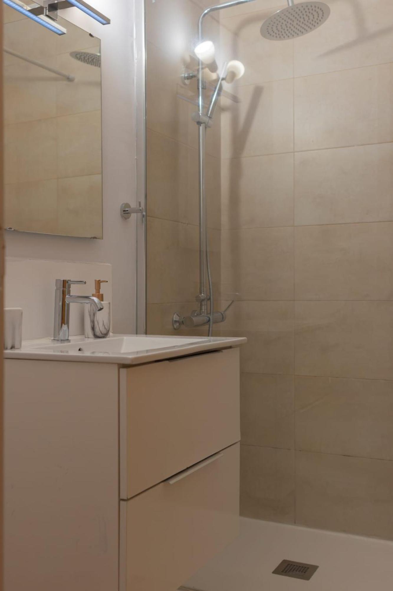Suite Urbano En Vigo Exterior photo